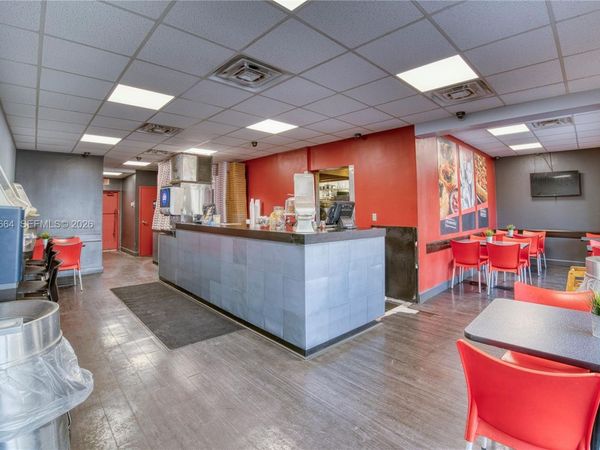 Pizzeria Restaurant For Sale In South Miami , South Miami, FL 33143