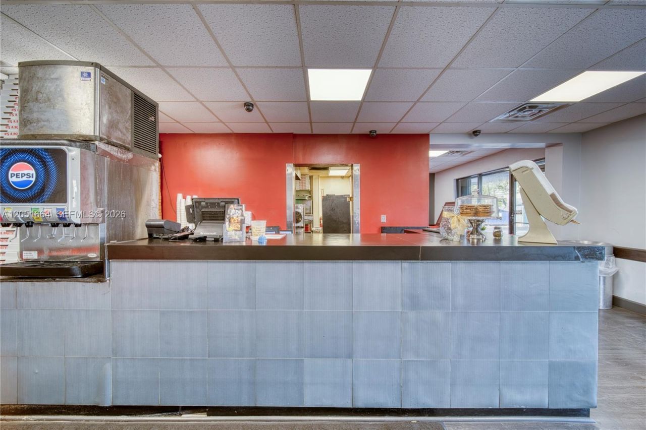 Pizzeria Restaurant For Sale In South Miami, South Miami, FL 33143 Photo