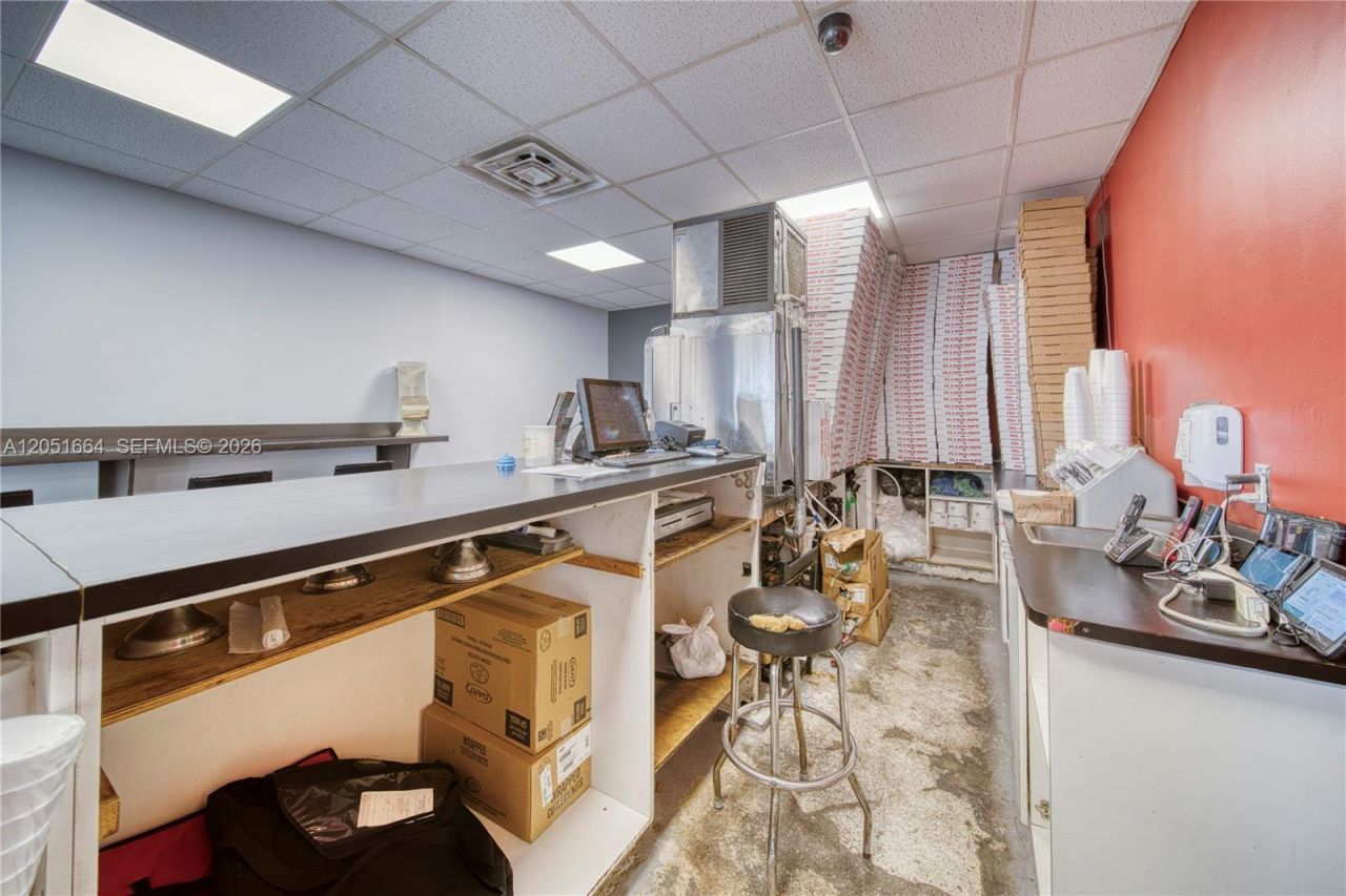 Pizzeria Restaurant For Sale In South Miami, South Miami, FL 33143 Photo