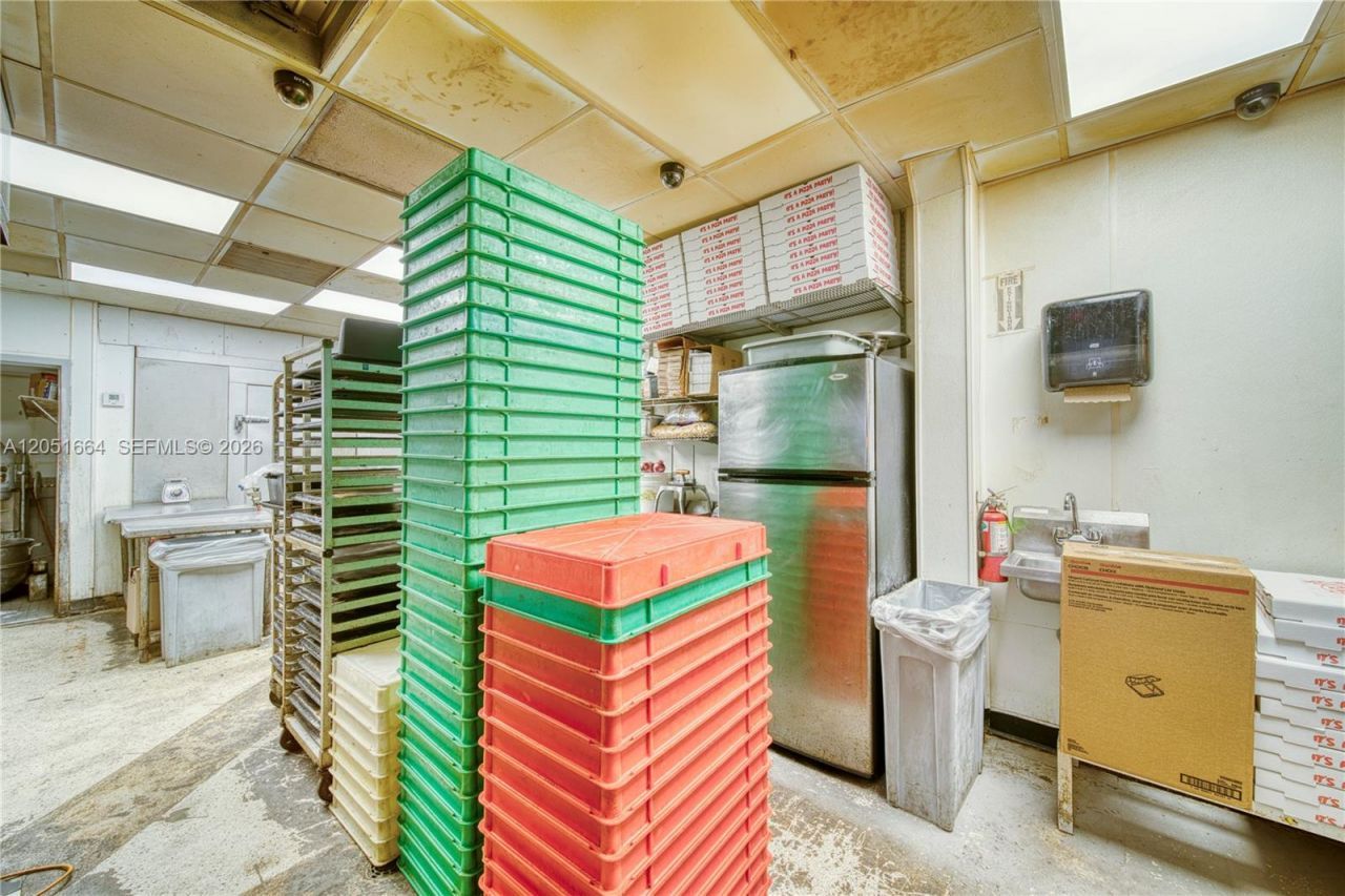 Pizzeria Restaurant For Sale In South Miami, South Miami, FL 33143 Photo