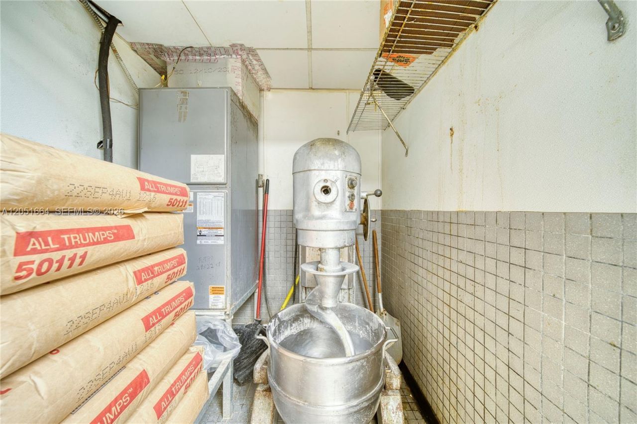 Pizzeria Restaurant For Sale In South Miami, South Miami, FL 33143 Photo