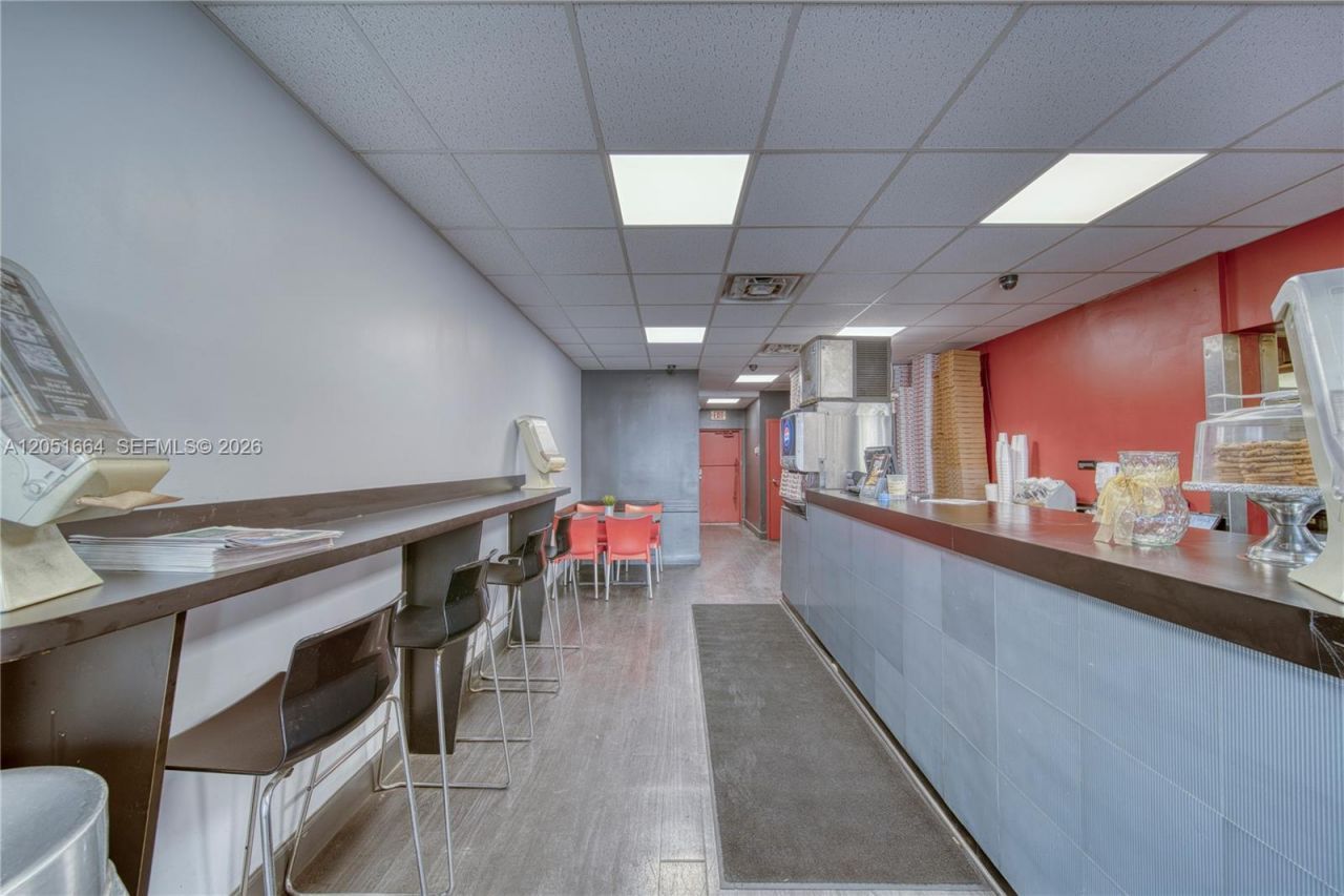 Pizzeria Restaurant For Sale In South Miami, South Miami, FL 33143 Photo