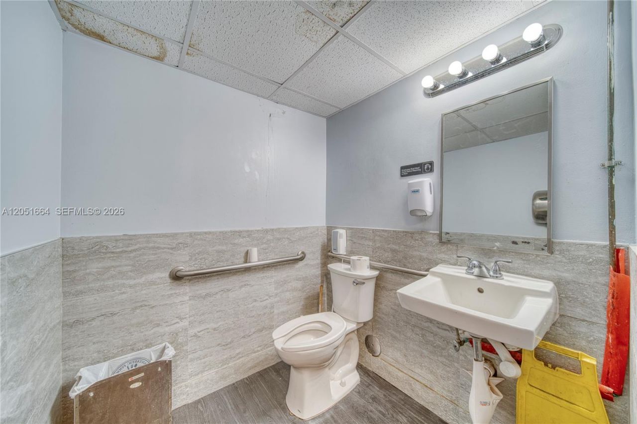 Pizzeria Restaurant For Sale In South Miami, South Miami, FL 33143 Photo