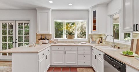 1810 4th Ave, Sacramento, CA 95818 Photo