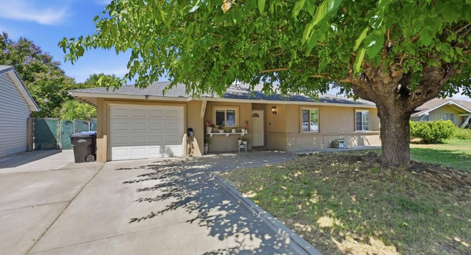 7109 Delhaven Way, North Highlands, CA 95660 Photo