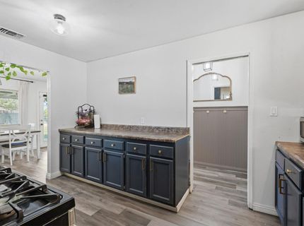 7109 Delhaven Way, North Highlands, CA 95660 Photo