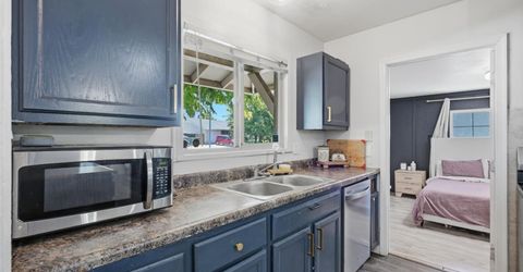 7109 Delhaven Way, North Highlands, CA 95660 Photo