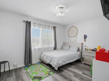 7109 Delhaven Way, North Highlands, CA 95660 Photo