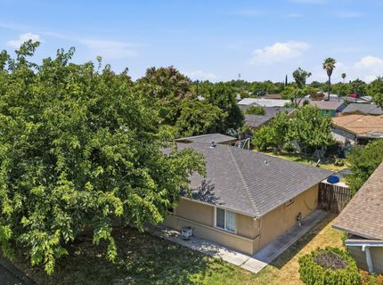 7109 Delhaven Way, North Highlands, CA 95660 Photo