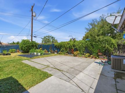 7109 Delhaven Way, North Highlands, CA 95660 Photo