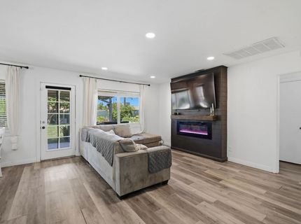 7109 Delhaven Way, North Highlands, CA 95660 Photo