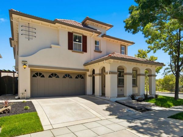 248 S Pacifico St, Mountain House, CA 95391