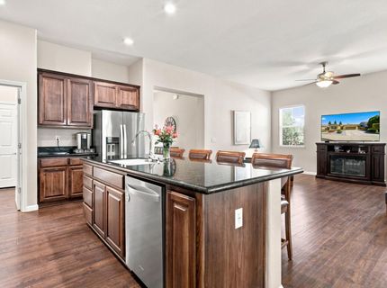 671 Cathedral Way, Tracy, CA 95304 Photo