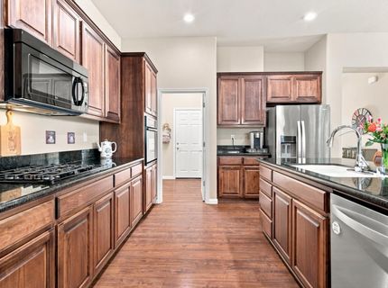 671 Cathedral Way, Tracy, CA 95304 Photo