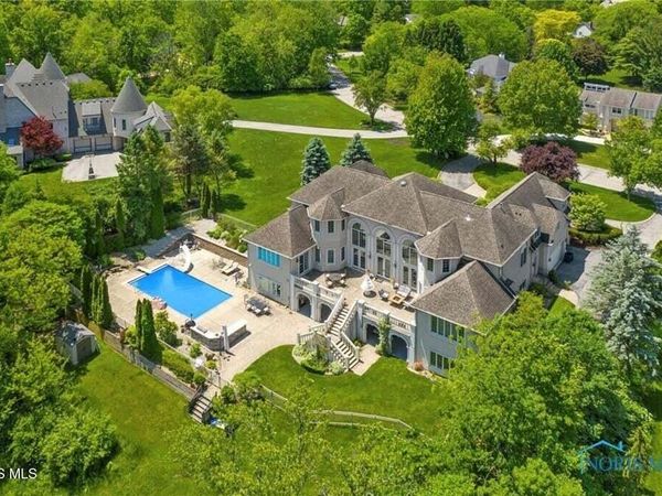 2914 Riva Ridge Road, Toledo, OH 43615