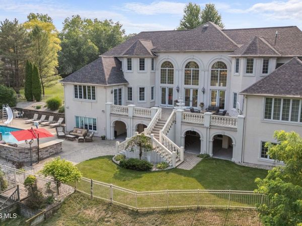 2914 Riva Ridge Road, Toledo, OH 43615