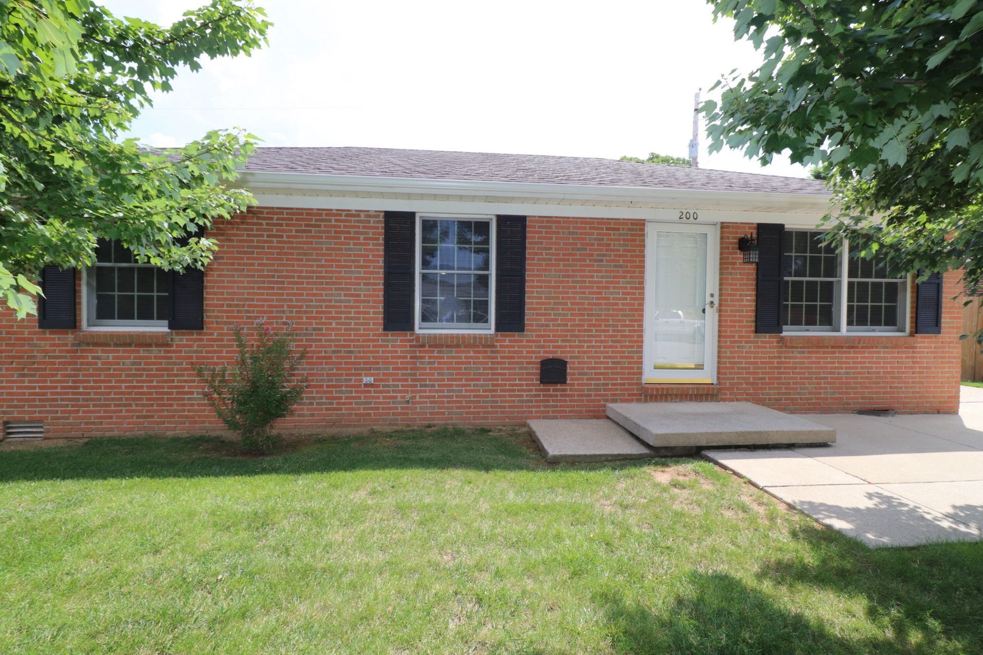 200 Corman Drive, Nicholasville, KY 40356
