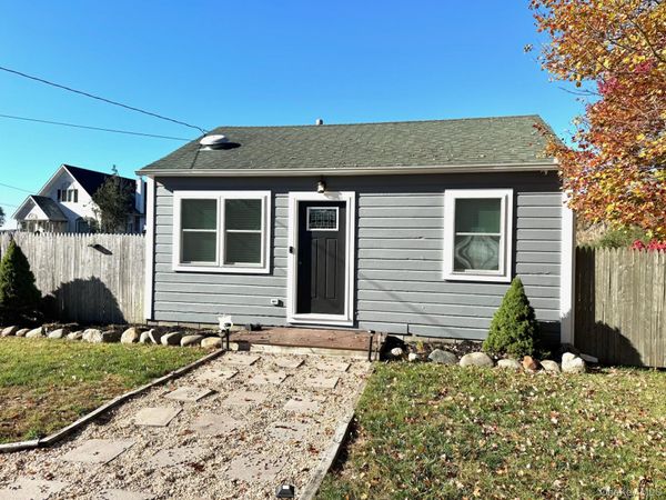 28 Sheridan Drive , Shirley, NY 11967