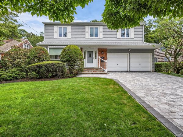79 Bieselin Road , Bellport Village, NY 11713