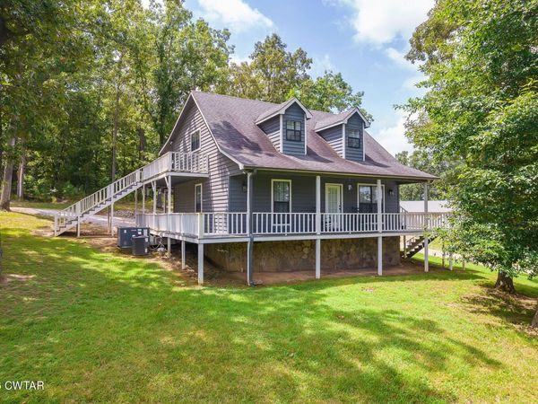 969 Pineview Road , Lexington, TN 38351