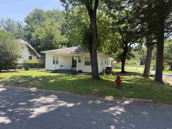 211 W Quitman Street, Heber Springs, AR 72543