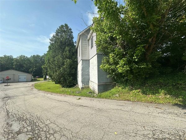 235 Kangaroo Hill Rd , Lowber, PA 15660