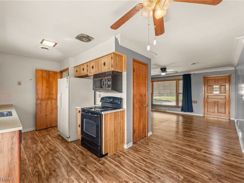 4579 Memphis Villas S, Brooklyn, OH 44144 Photo 15