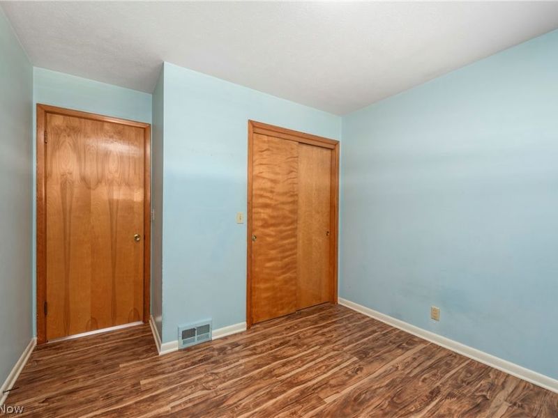 4579 Memphis Villas S, Brooklyn, OH 44144 Photo 22
