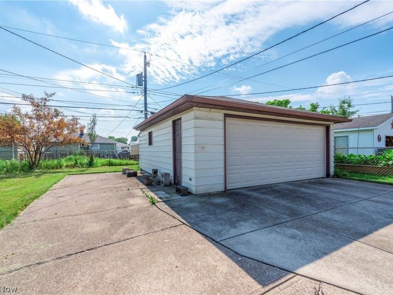4579 Memphis Villas S, Brooklyn, OH 44144 Photo 6