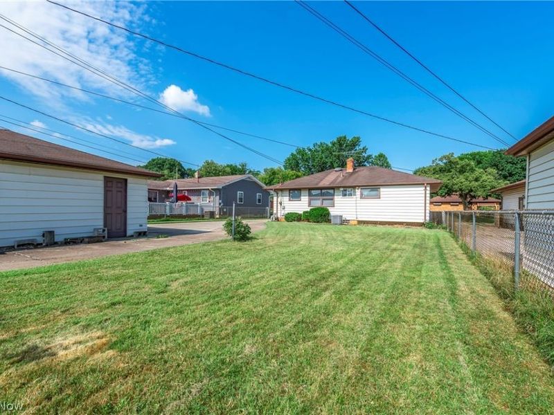 4579 Memphis Villas S, Brooklyn, OH 44144 Photo 7