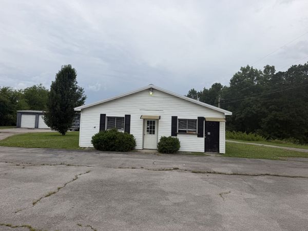 4600 S York Hwy , Jamestown, TN 38556