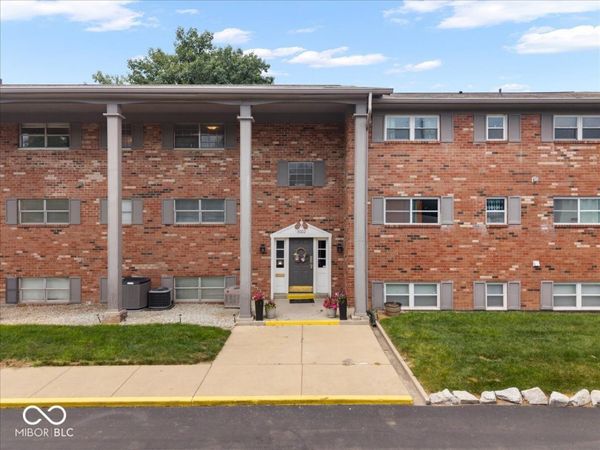5022 Allisonville Road, Unit E, Indianapolis, IN 46205