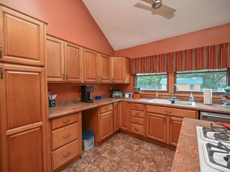 823 Christopher Drive, Marion, OH 43302 Photo 18