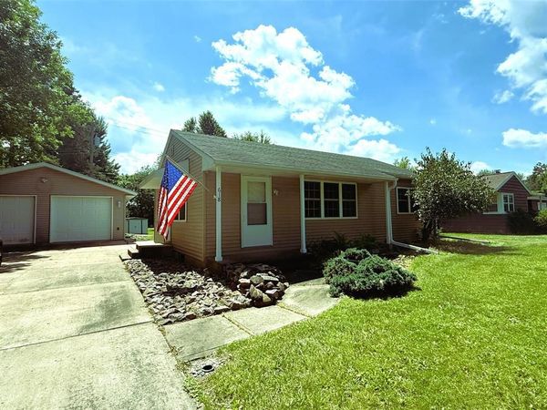 618 Park Avenue, Ladysmith, WI 54848