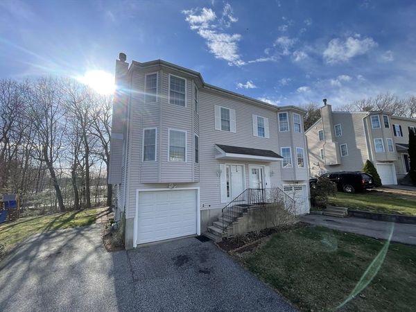 55 Ledgecrest Dr, Unit 55, Worcester, MA 01603