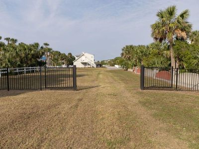 126-B Jungle Road, Edisto Island, SC 29438