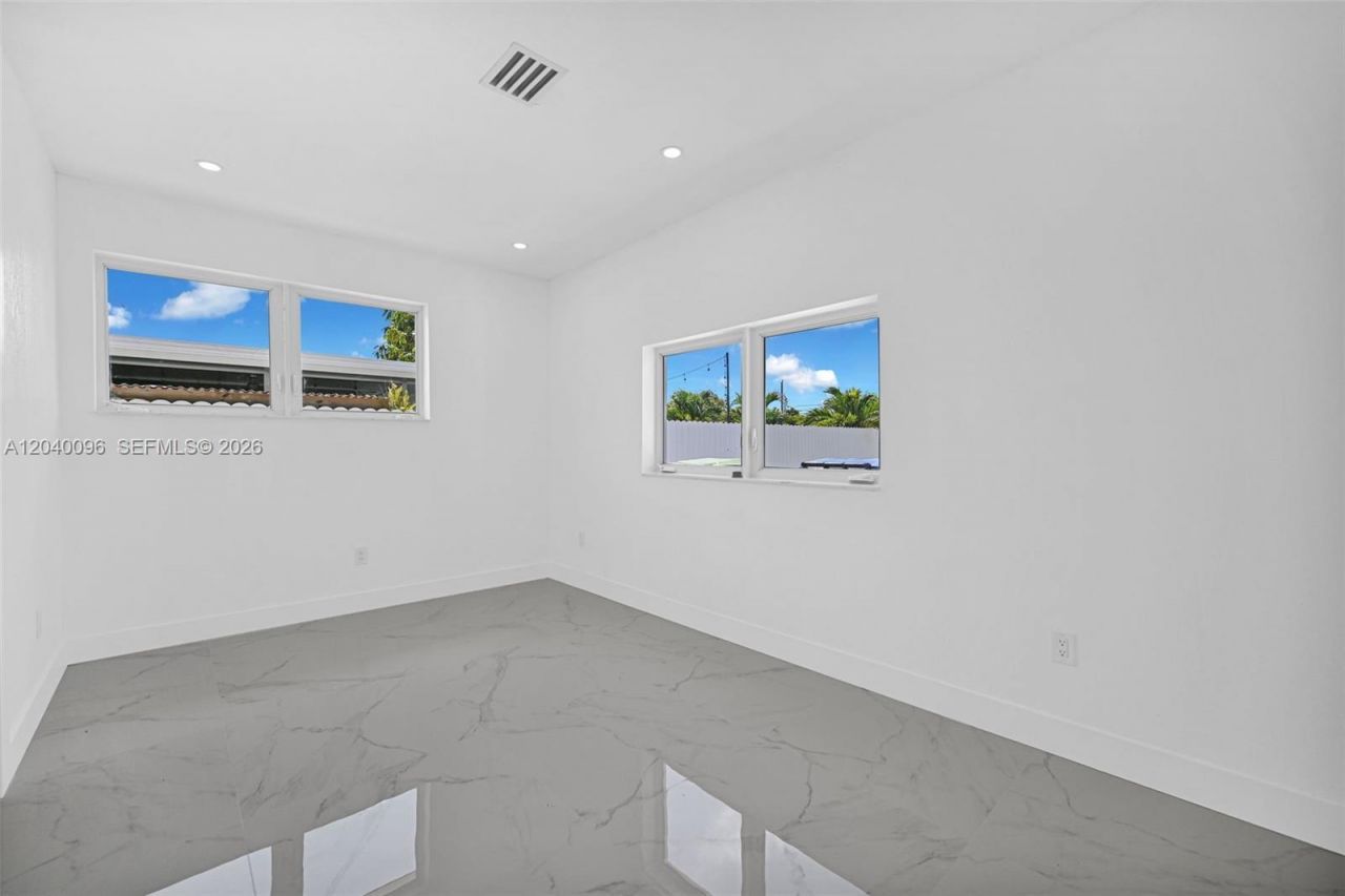 3320 NW 172nd Ter , Miami Gardens, FL 33056 Photo