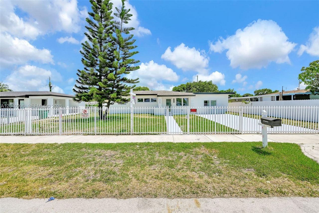 3320 NW 172nd Ter , Miami Gardens, FL 33056 Photo