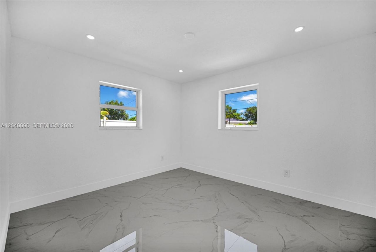 3320 NW 172nd Ter , Miami Gardens, FL 33056 Photo