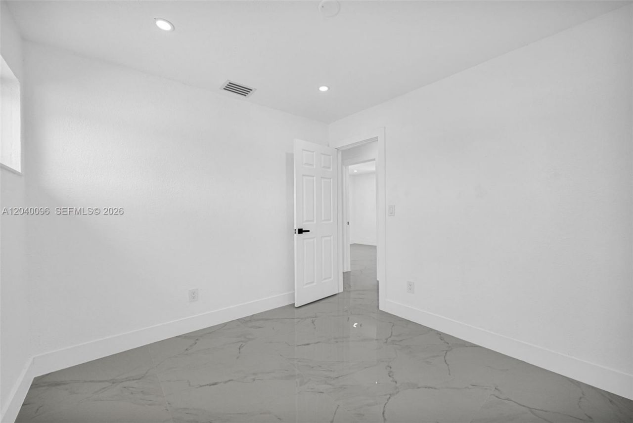3320 NW 172nd Ter , Miami Gardens, FL 33056 Photo