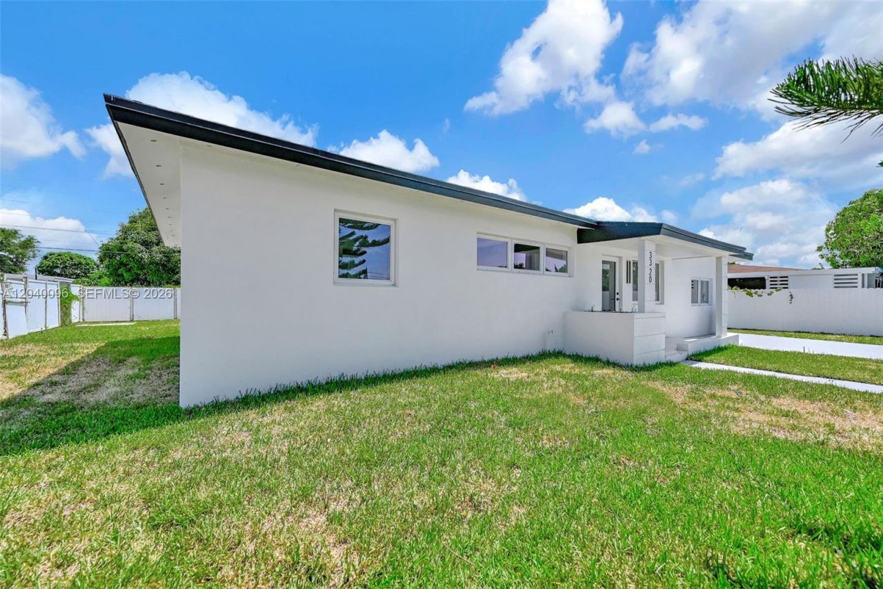 3320 NW 172nd Ter , Miami Gardens, FL 33056 Photo