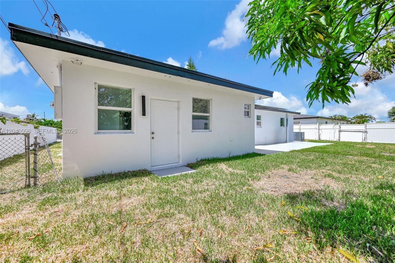 3320 NW 172nd Ter , Miami Gardens, FL 33056 Photo
