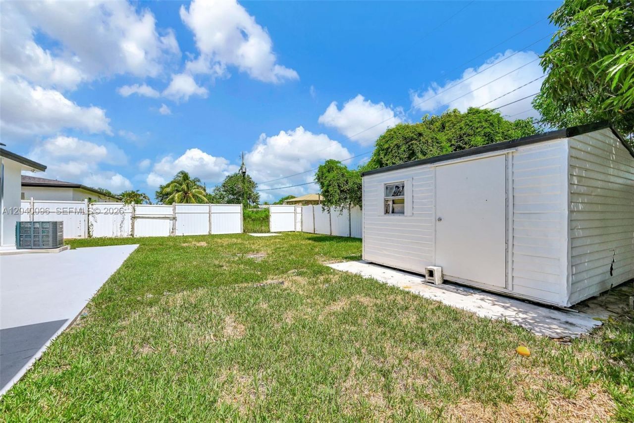 3320 NW 172nd Ter , Miami Gardens, FL 33056 Photo