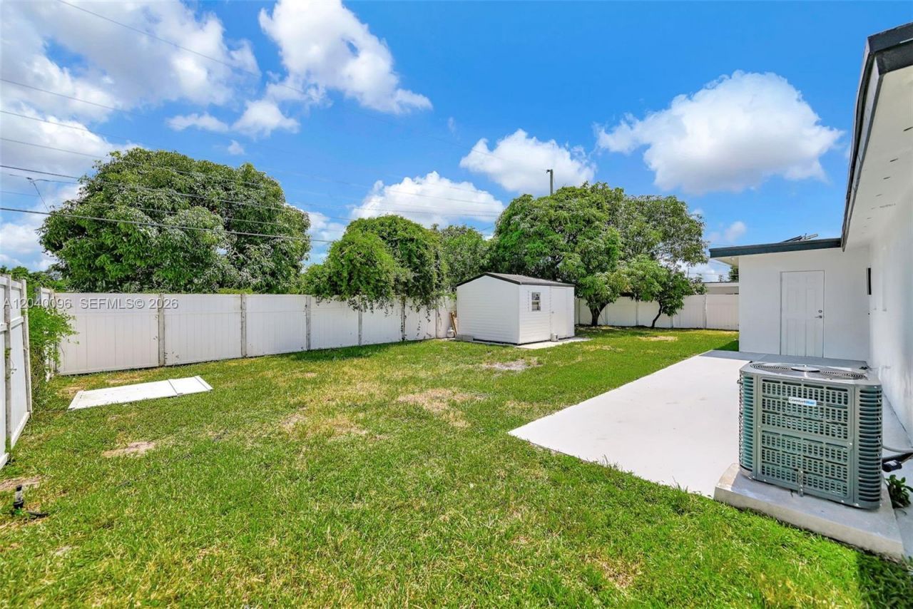3320 NW 172nd Ter , Miami Gardens, FL 33056 Photo