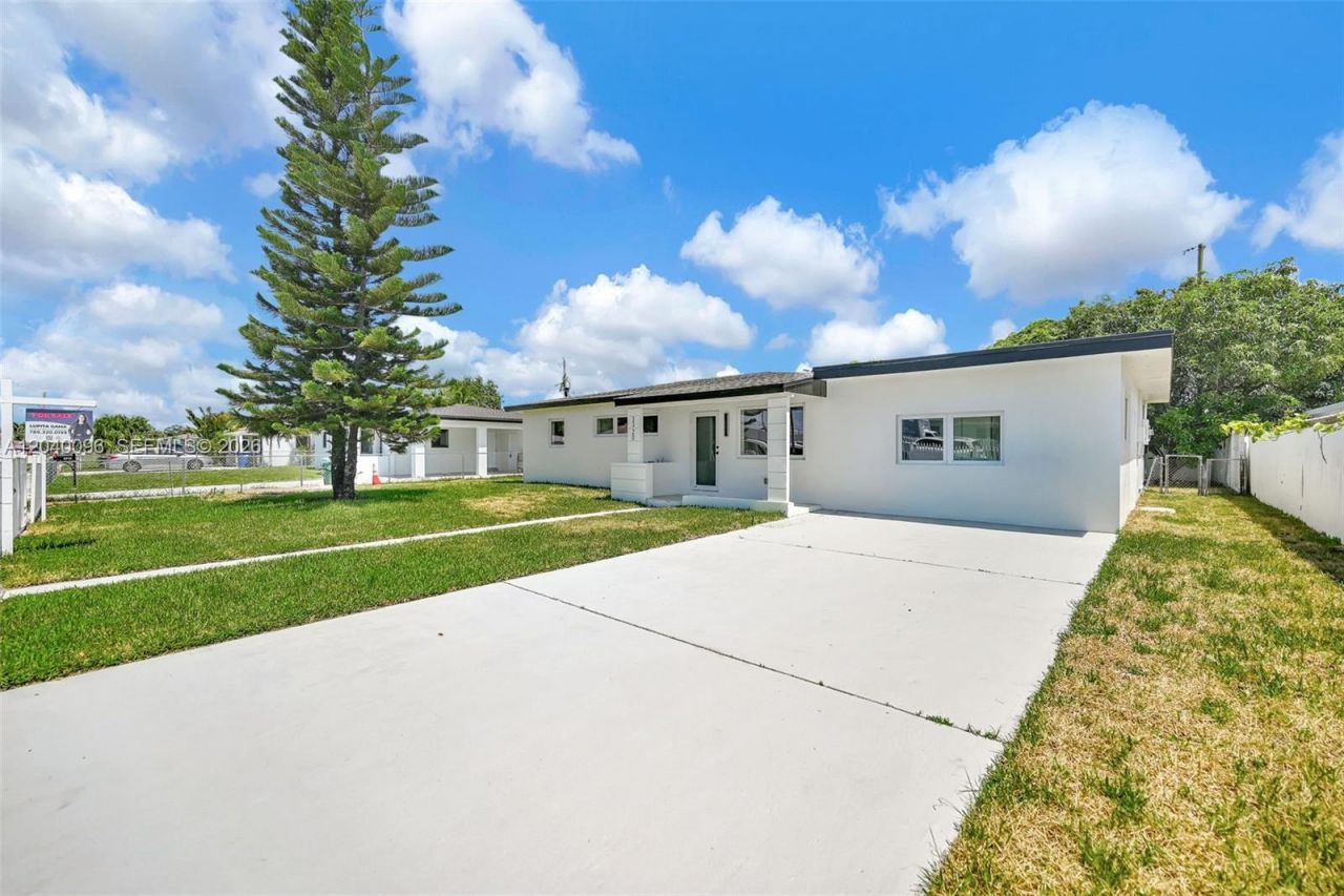 3320 NW 172nd Ter , Miami Gardens, FL 33056 Photo