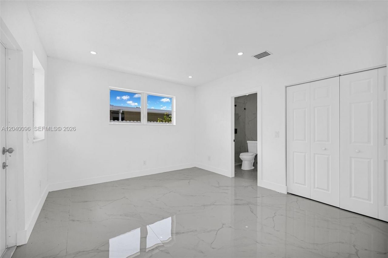 3320 NW 172nd Ter , Miami Gardens, FL 33056 Photo