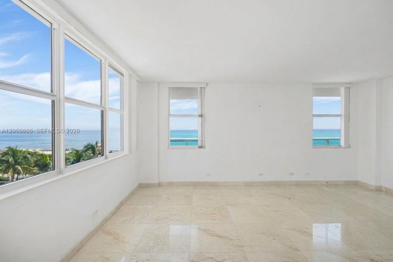6039 Collins Ave , Unit 517, Miami Beach, FL 33140 Photo