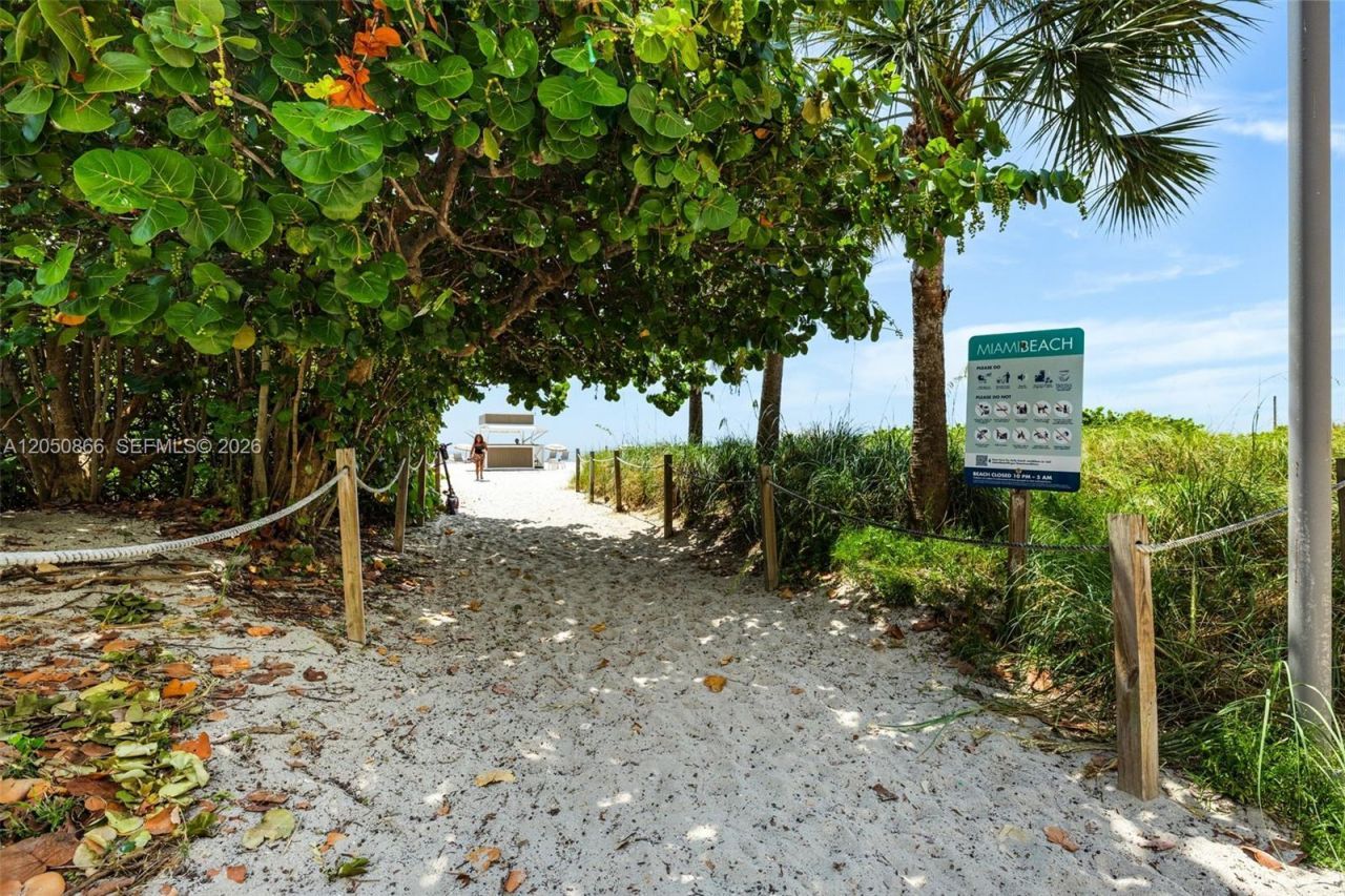 6039 Collins Ave , Unit 517, Miami Beach, FL 33140 Photo