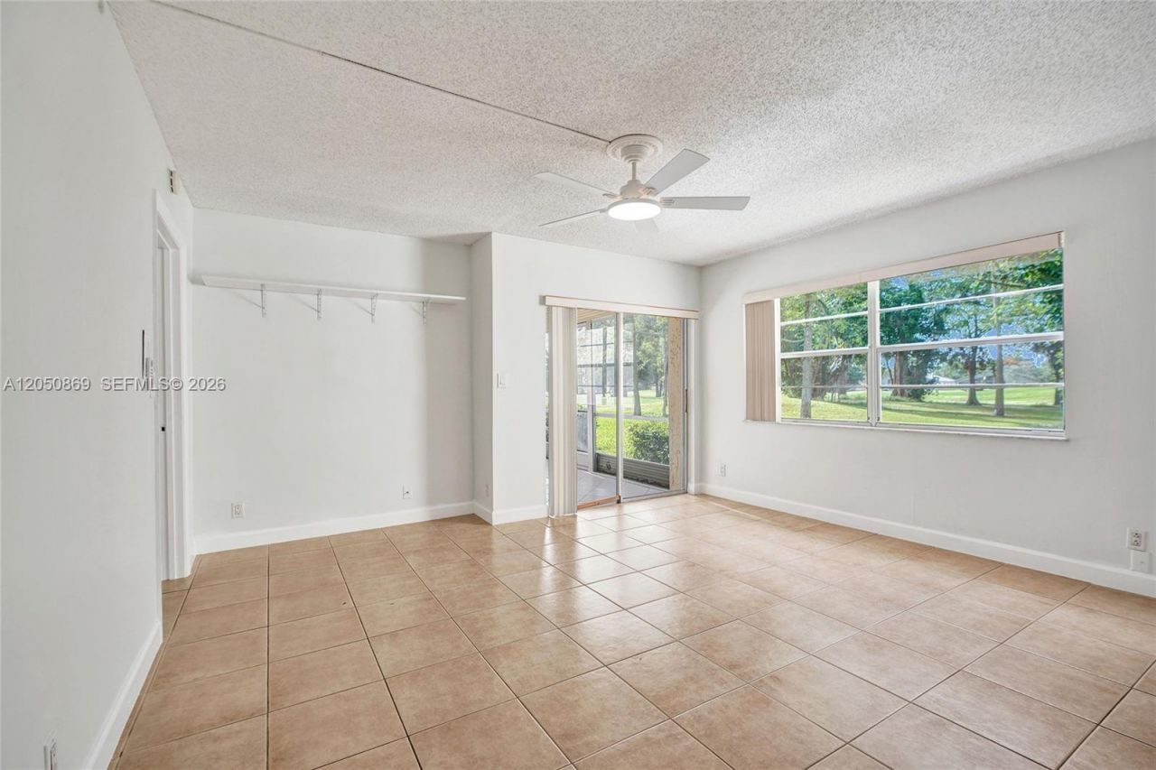 8798 Holly Ct, Unit 101, Tamarac, FL 33321 Photo