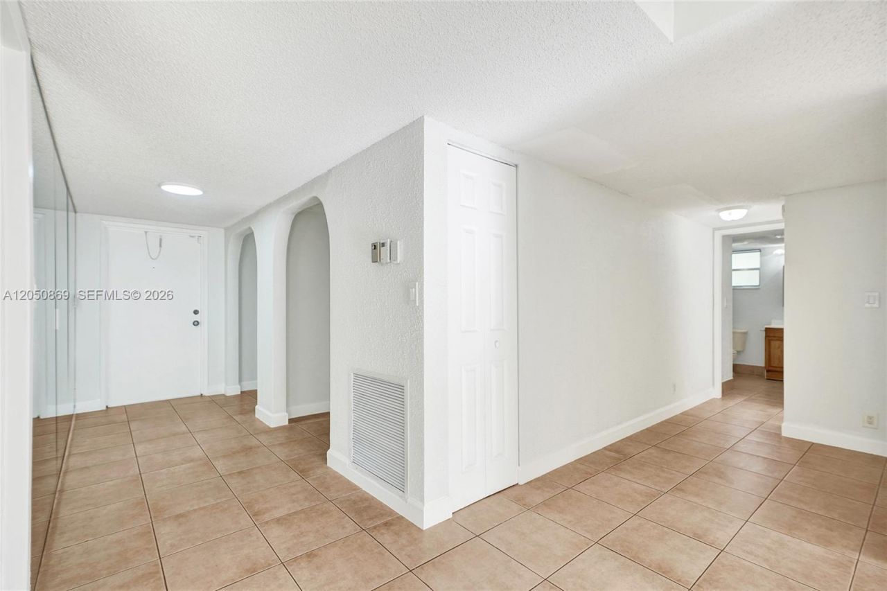 8798 Holly Ct, Unit 101, Tamarac, FL 33321 Photo